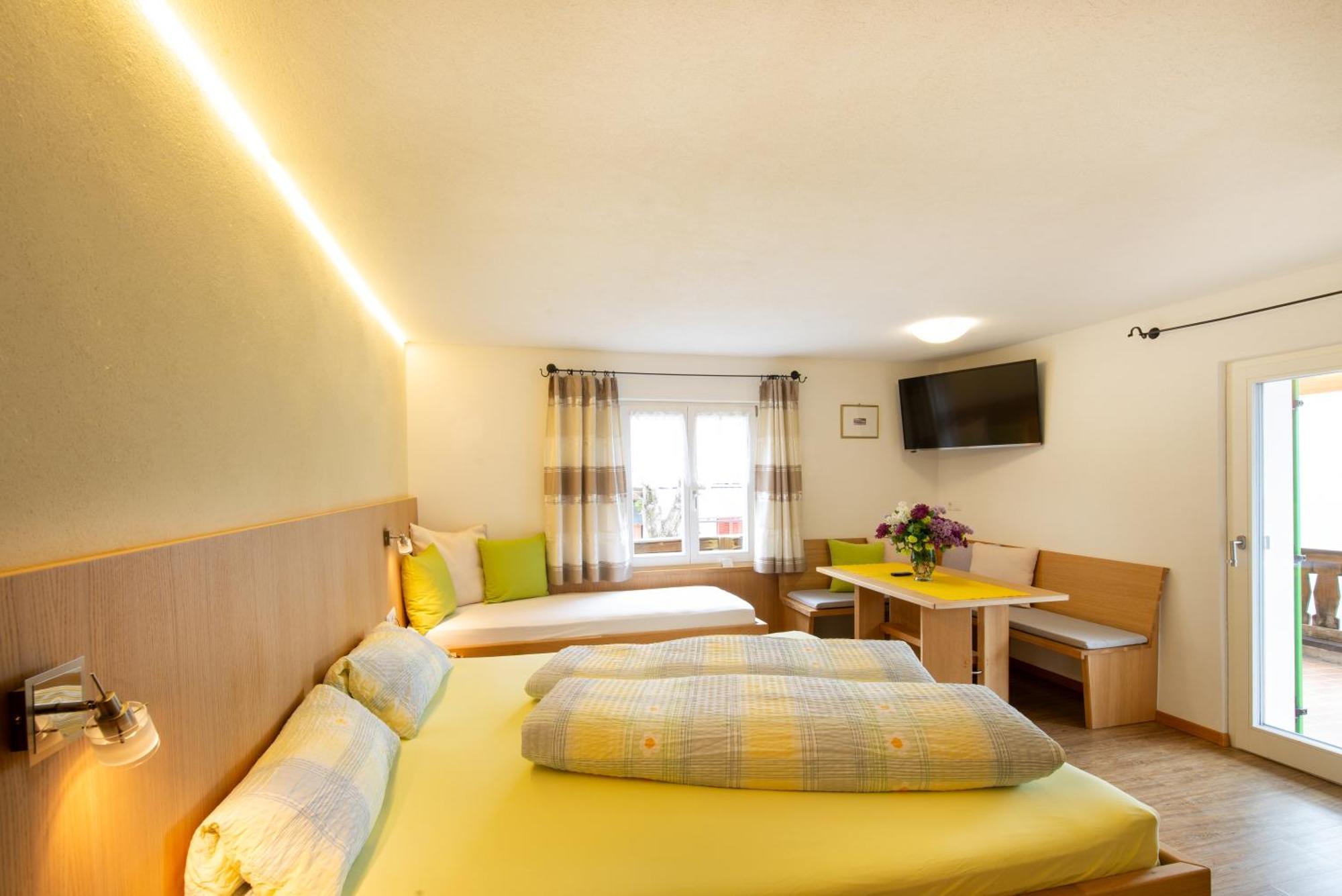 B & B Apartments Ortlerblick Sluderno Ngoại thất bức ảnh